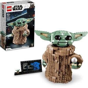 ✨ NWT Baby Yoda Lego Set ✨